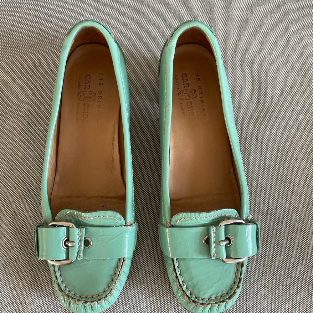 VINTAGE Car Shoe turquoise block heel